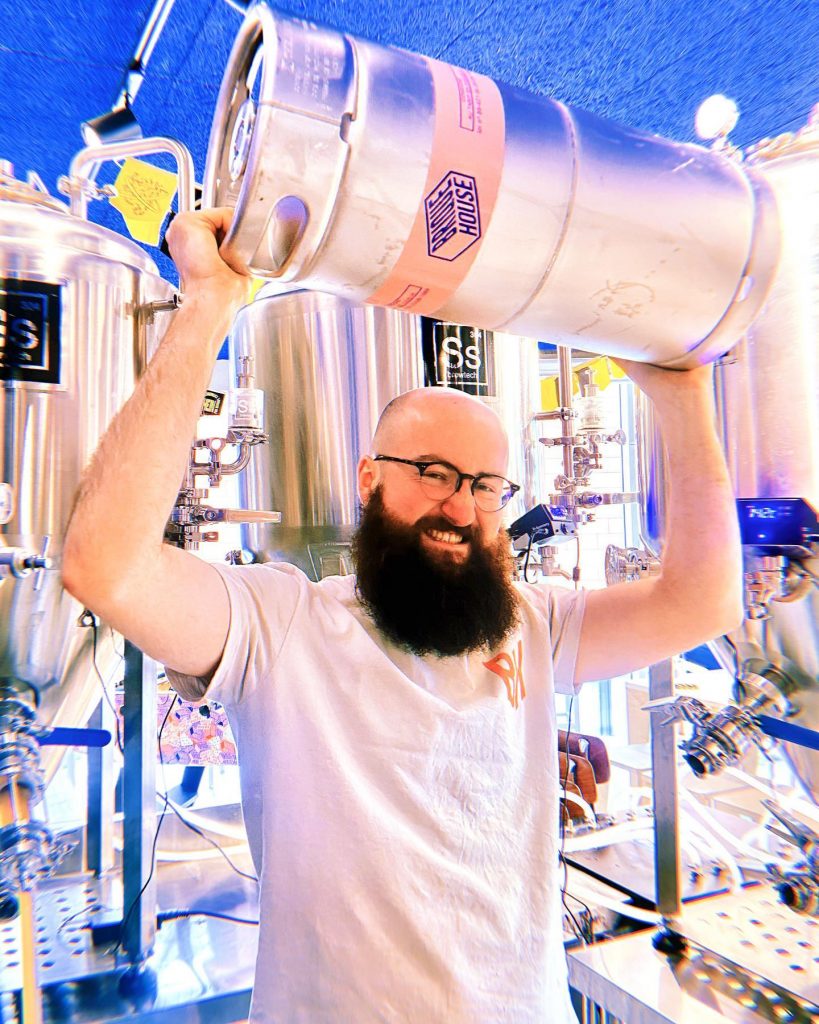 Brique House lance son atelier de brassage
